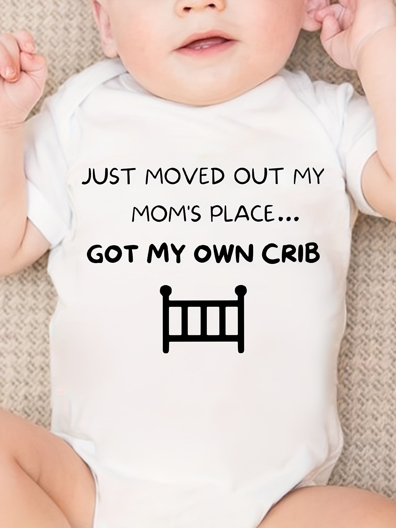 PF3755 Baby Boy And Girl Infant Triangle Bodysuit Just Moved Out My Mom'S Place Got My Own Crib Letter Print Cute Short-Sleeve Romper for Newborns, for Outdoor