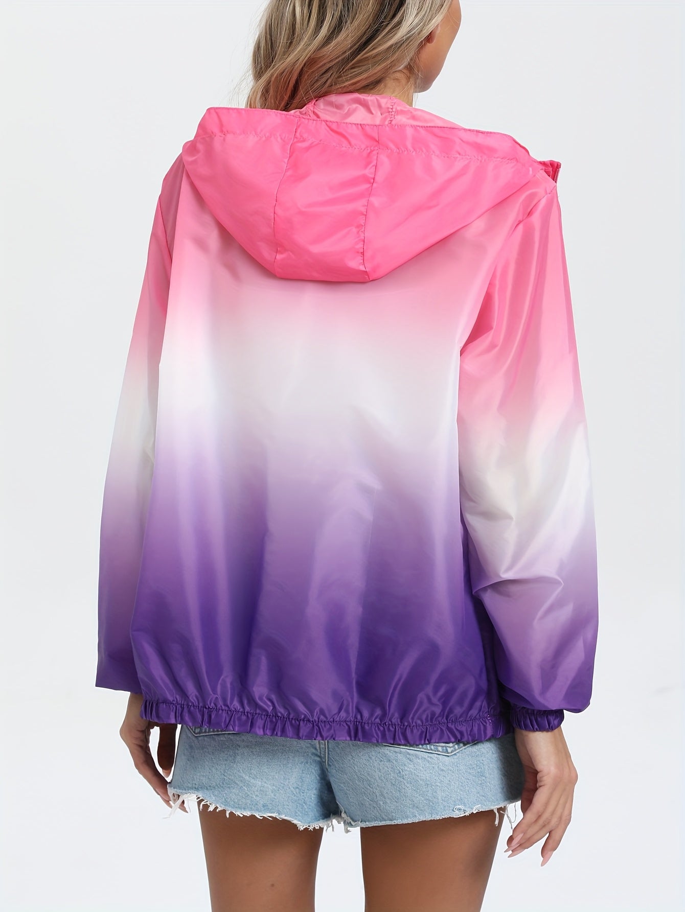 Women'S Lightweight Hooded Jacket with Gradient Color, Printed Design, And Zippered Pockets for Outdoor Use.