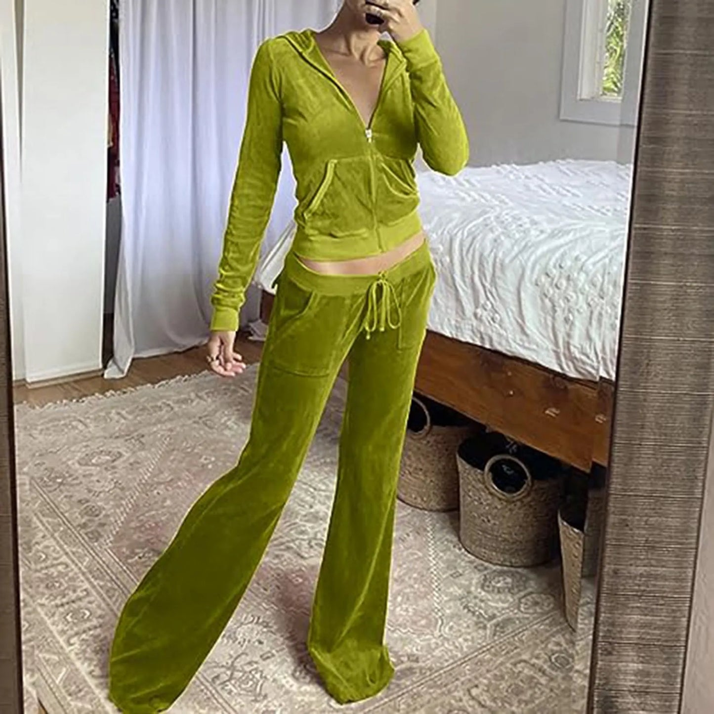 Women Velvet Jogging Suit Autumn Casual Velour Hoodie Cropped Top Jacket With Wide Leg Pants Tracksuits Women's Two Piece Set