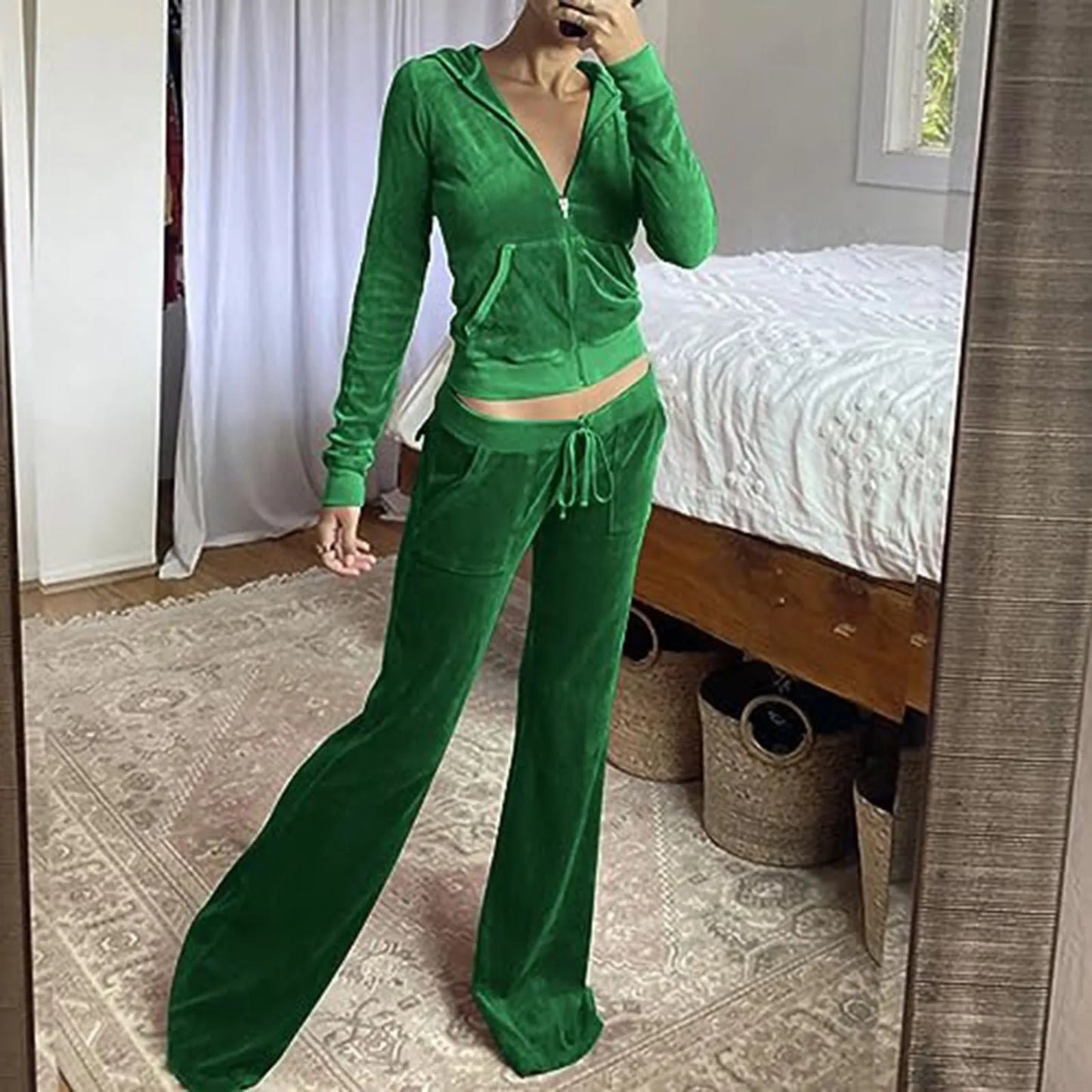 Women Velvet Jogging Suit Autumn Casual Velour Hoodie Cropped Top Jacket With Wide Leg Pants Tracksuits Women's Two Piece Set