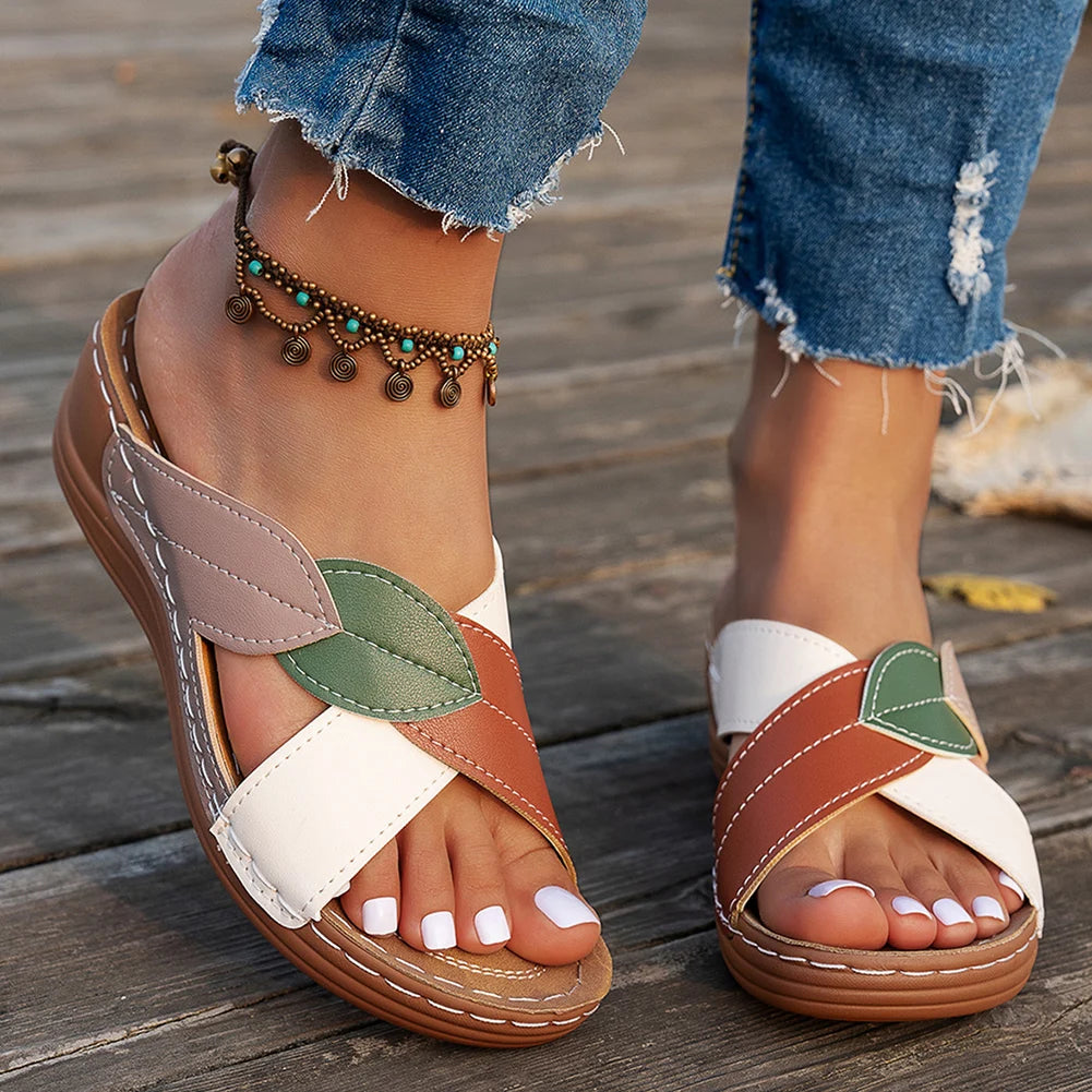 Ladies Wedge Sandals Comfortable Wedge Slides Breathable Slip On Footwear Platform Cross Strap Slippers for Outdoor Travel
