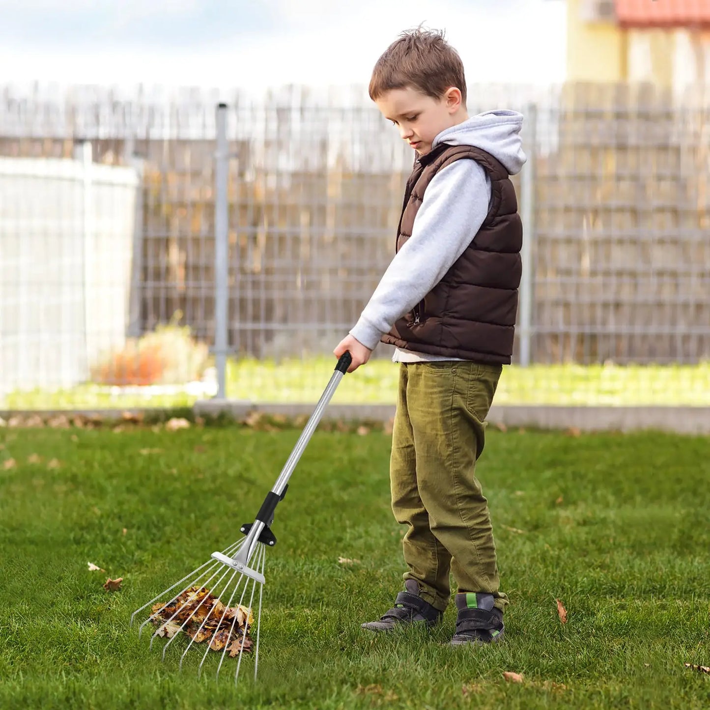 9 Teeth Telescopic Metal Rake Adjustable Retractable Leaves Rake For Garden Backyard Lawn Farm Cleaning Tools