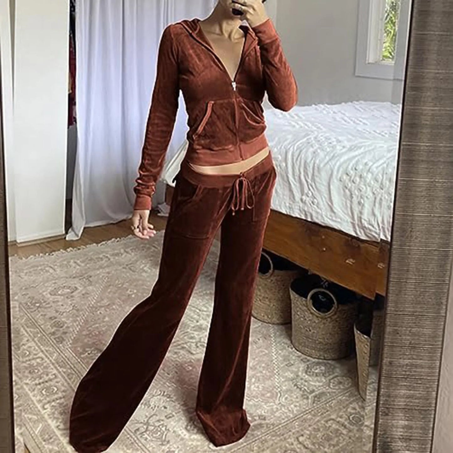 Women Velvet Jogging Suit Autumn Casual Velour Hoodie Cropped Top Jacket With Wide Leg Pants Tracksuits Women's Two Piece Set
