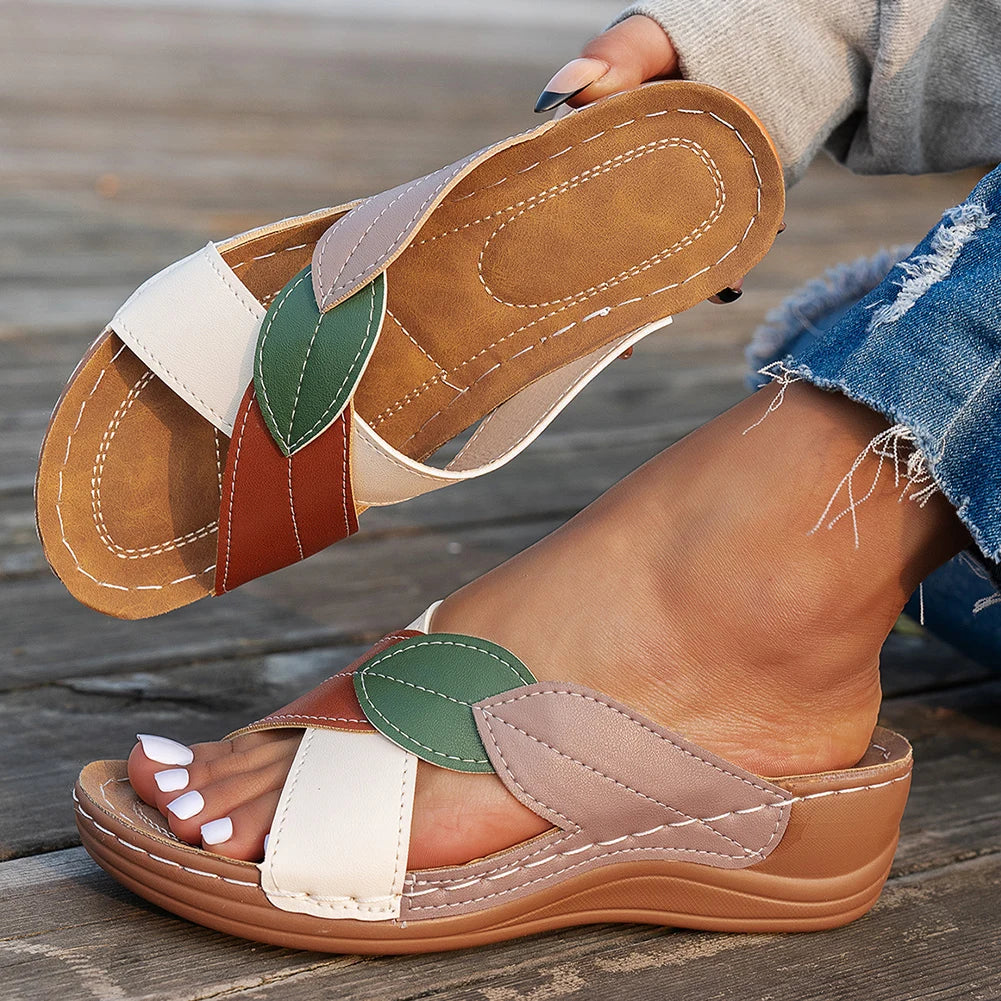 Ladies Wedge Sandals Comfortable Wedge Slides Breathable Slip On Footwear Platform Cross Strap Slippers for Outdoor Travel