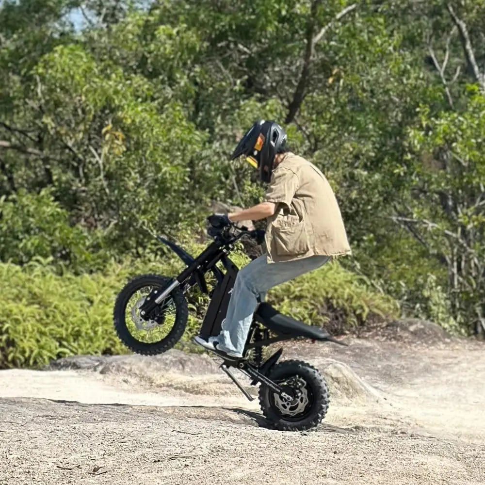 Freego X0 Mini Dirt Bike for Teens Adults 3600W Motor 40MPH Dual Hydraulic Disc Brakes All-Terrain Motorcycle Off-Road E-Bike UL