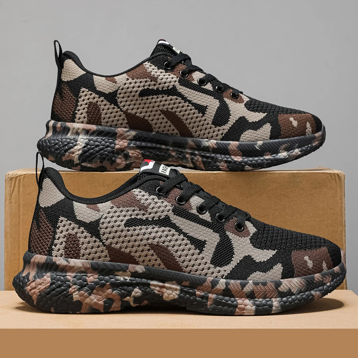 2025 Summer Men's and Women's New Mesh Breathable Sports and Leisure Shoes Women's Ultra Light Soft Bottom Couple Runnin