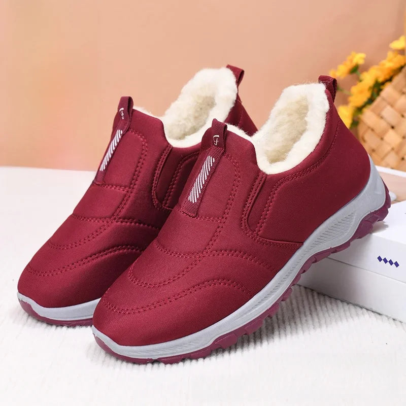 Women's Winter Cotton Shoes Comfortable Fashion Mom Thickened Fleece Warm Large Cotton Shoes Breathable Wear-resistant Low Heel